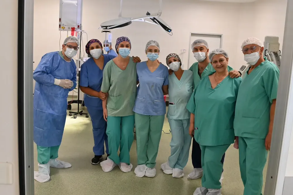 60aa9f92-eca0-49d4-9688-c34a8ee059da