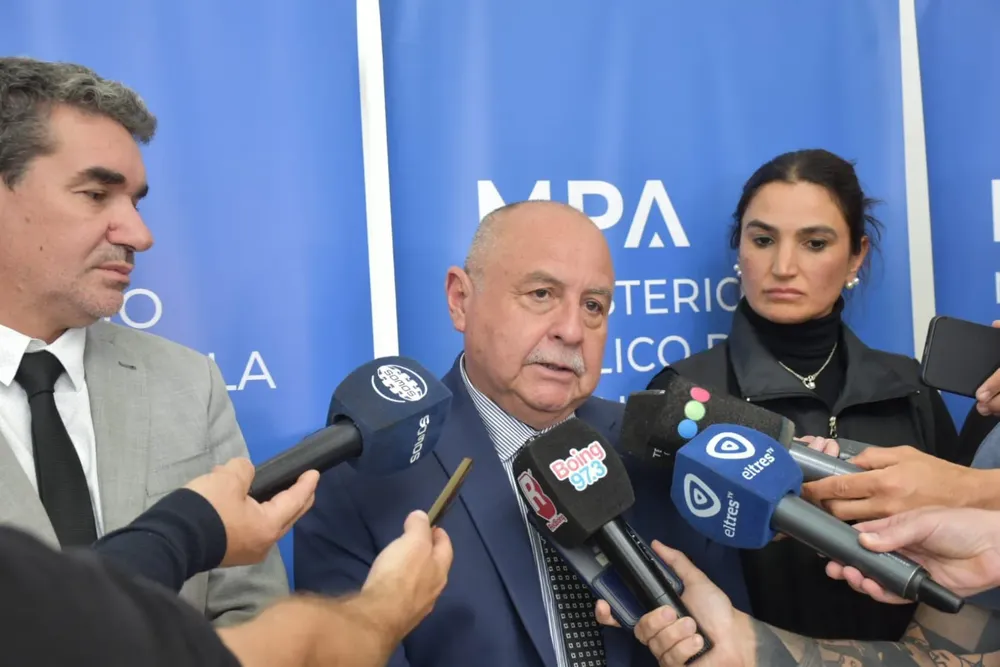 c48d88f4-43b5-4982-8f28-b1db0141aa1b