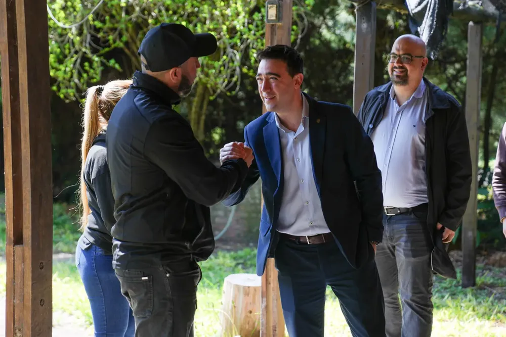 8fef295b-f36f-49db-b444-7d088c95642b