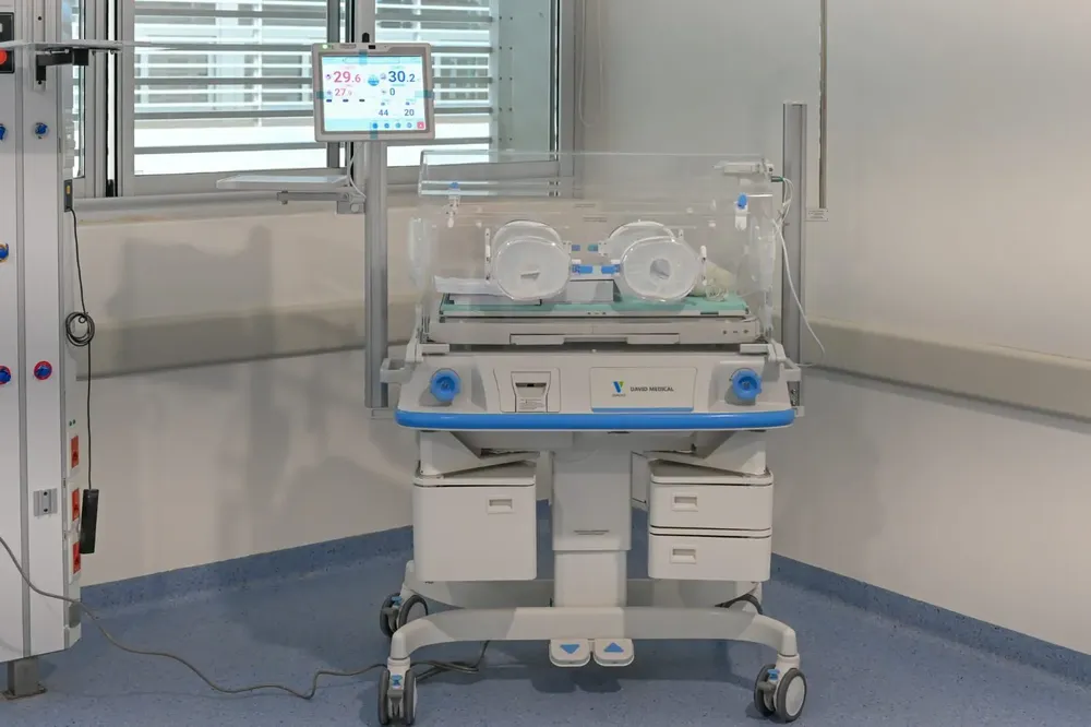 e052419b-11f2-40a3-b2fb-facb29683e57