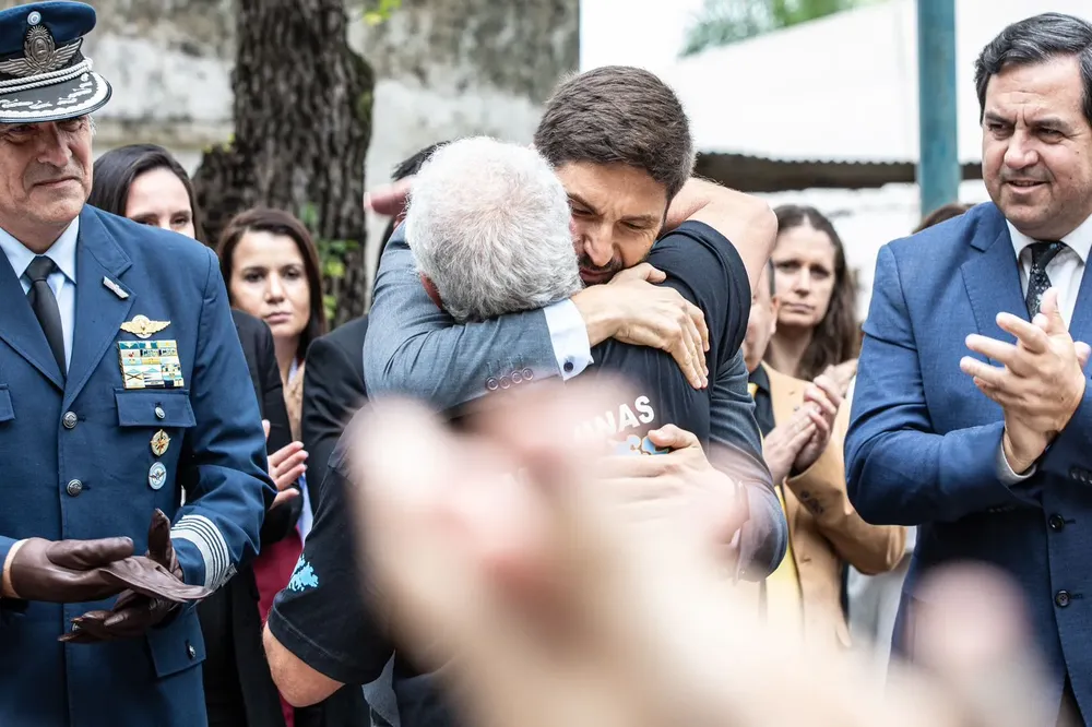 6742a8c1-5903-40e5-8166-d78ebc017804