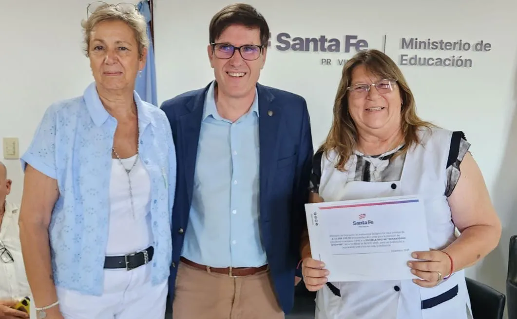 9902fef7-6ce5-4849-b886-035fa9b3cf63