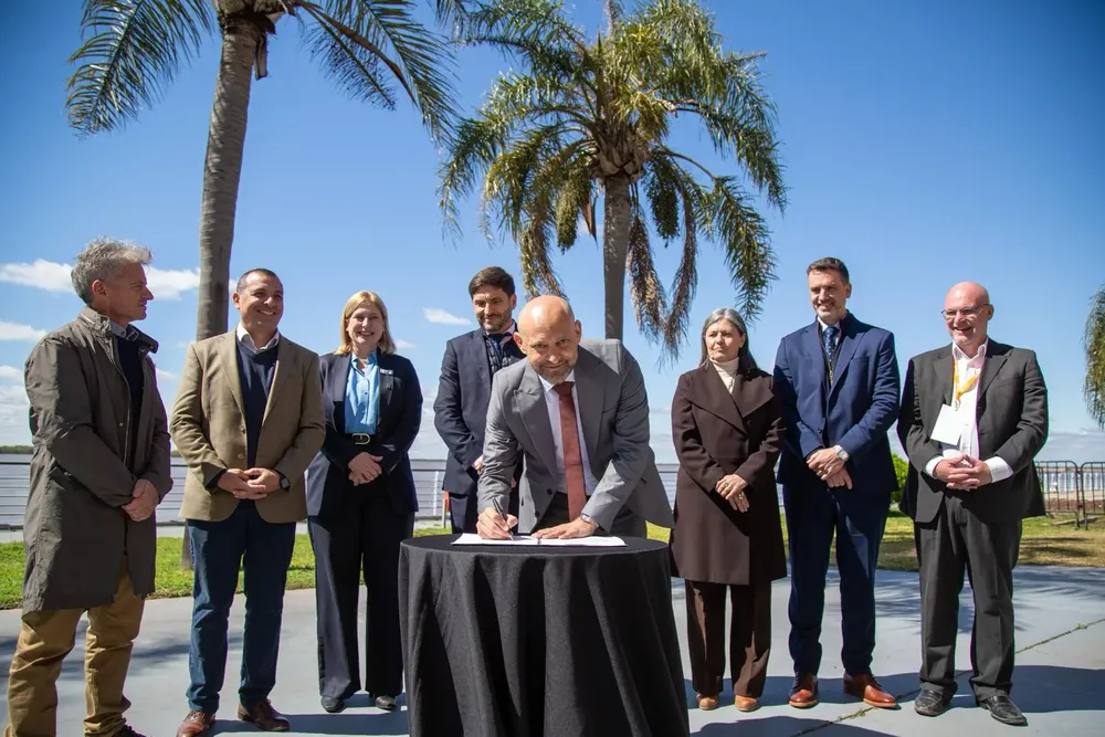 3e5342ce-9a7b-4c13-bbfc-5937d1e60985