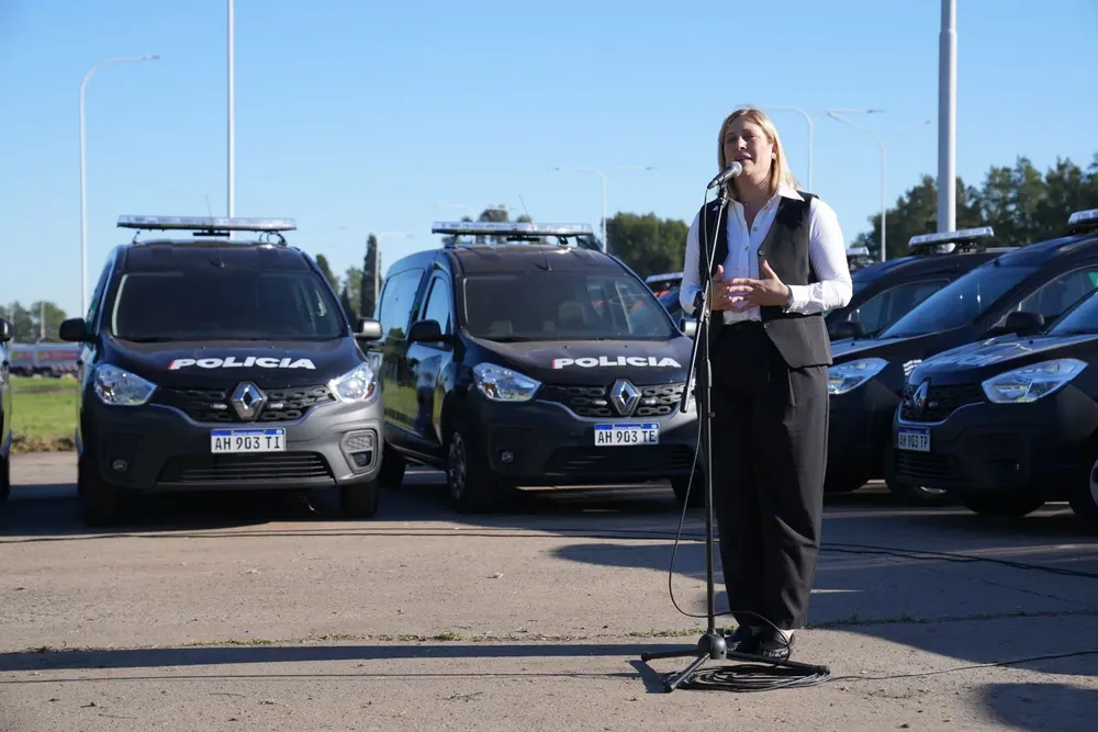 3f0732f7-4ca3-4b5a-b18c-ae1125fdc21f