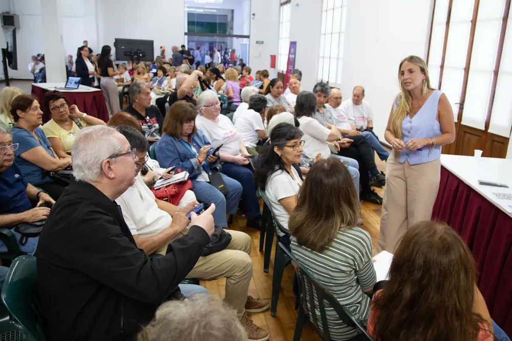 b079cbcb-ebd1-402b-8e92-5bddeb1ee7ee