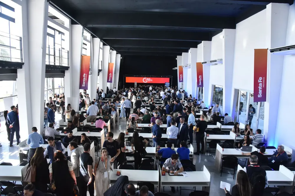 a5d9e8cf-f996-41bd-acf8-5e6bd312666f