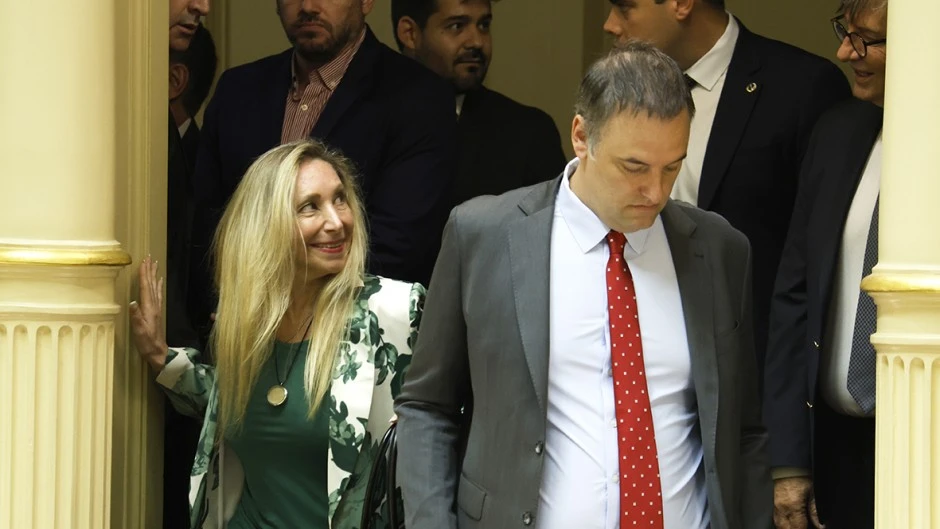 6929f6054373c_940_529!