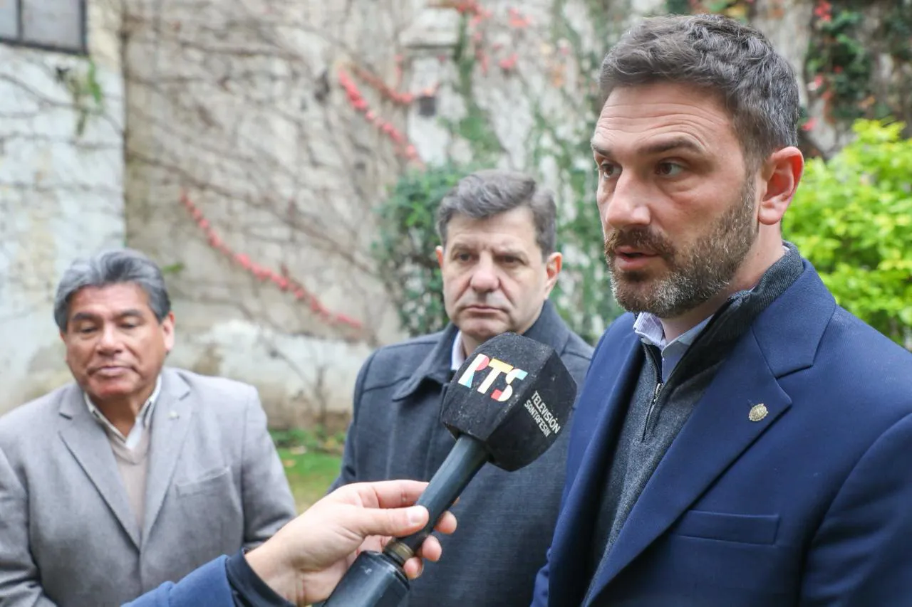 e3238a7c-b2c4-44a3-abaf-e5ca96d9d248