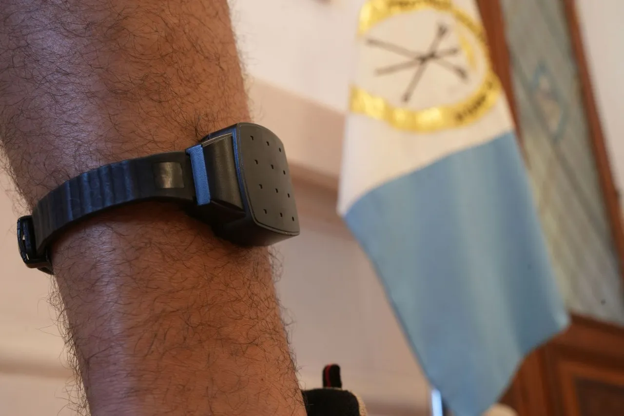 f51c1fd3-9f98-49c0-af2f-066775df0f75