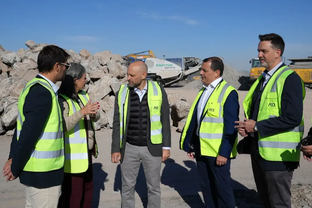 6ea1a640-aee7-4fda-9e55-d98eb79ceb1c