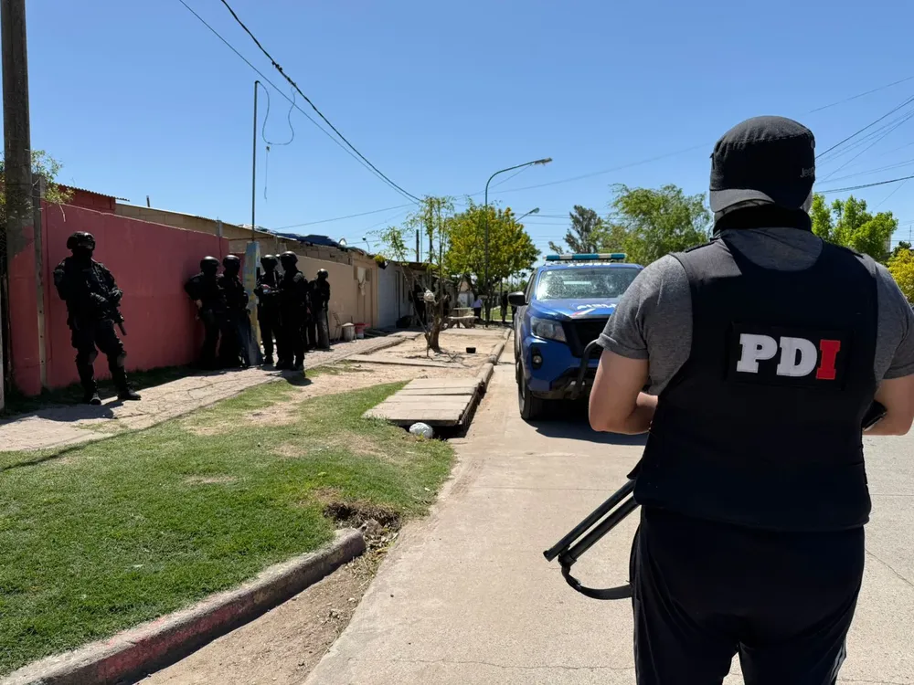 f6a6d13b-770c-4467-90ad-7ee0324f5abb