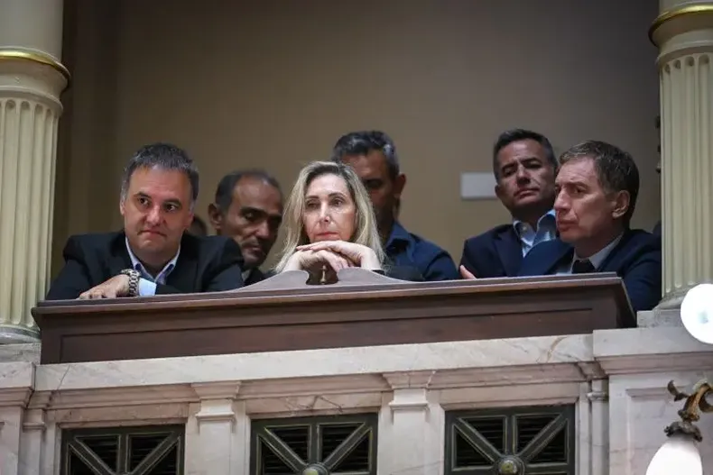 palco-adorni-karina-milei-santilli-menem-0577a163-0f2d-4ed2-8bdd-dc78bb3776dc