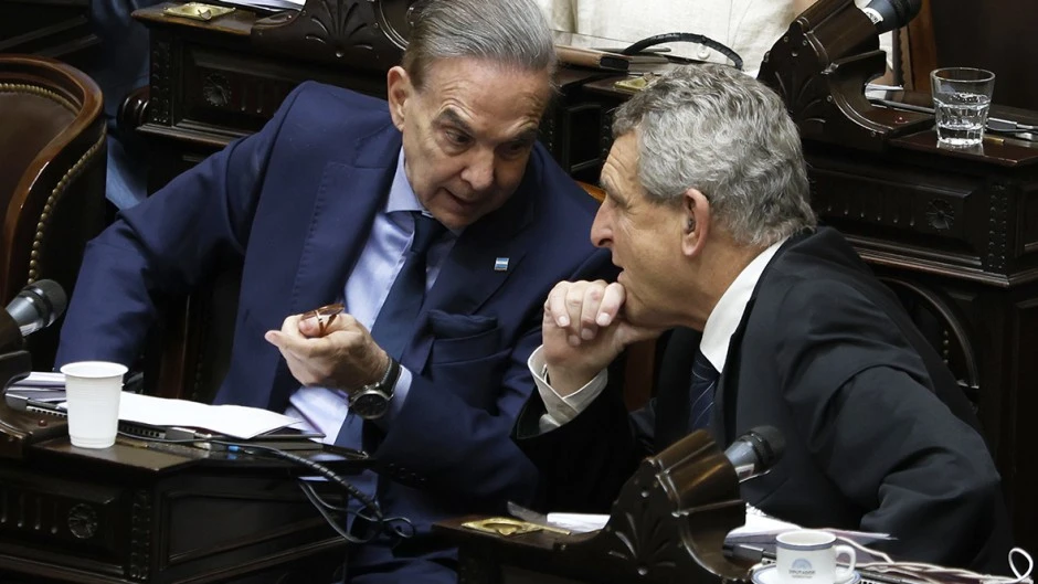 69437d05d9a84_940_529!