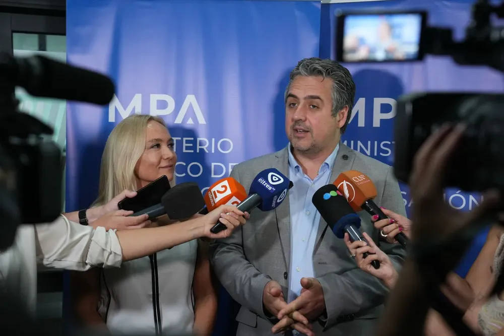 4ef14b3b-4fd3-4ae3-a282-12b7ac0913c6