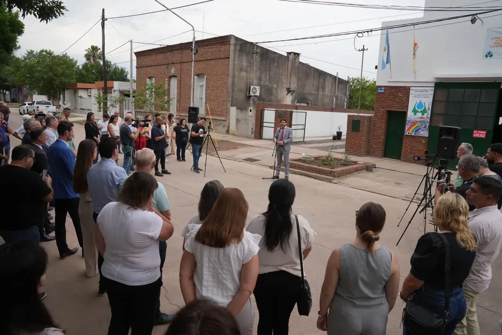 ffbb02e9-66bb-4149-b648-446b39b27491