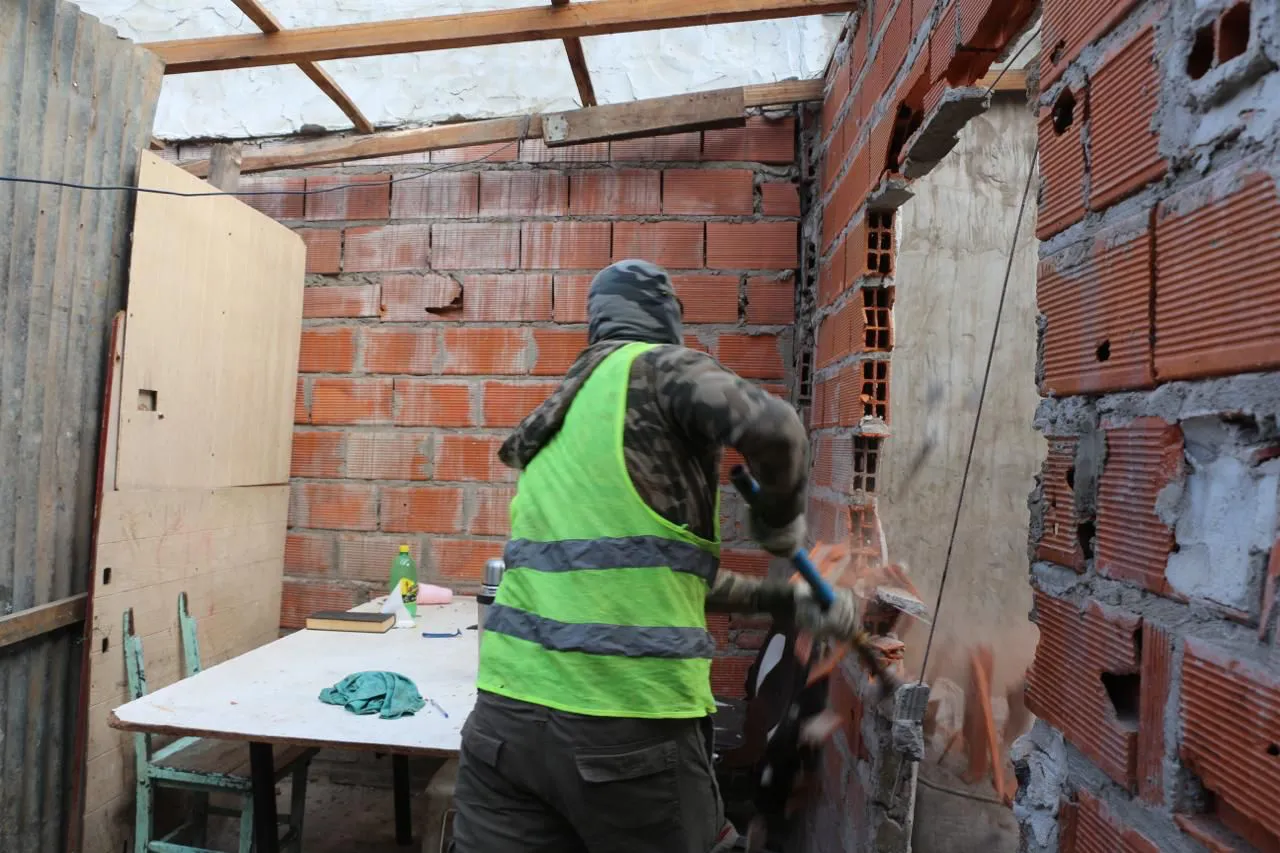 c7f00dcb-7e17-4893-b4df-b069c2ac374a