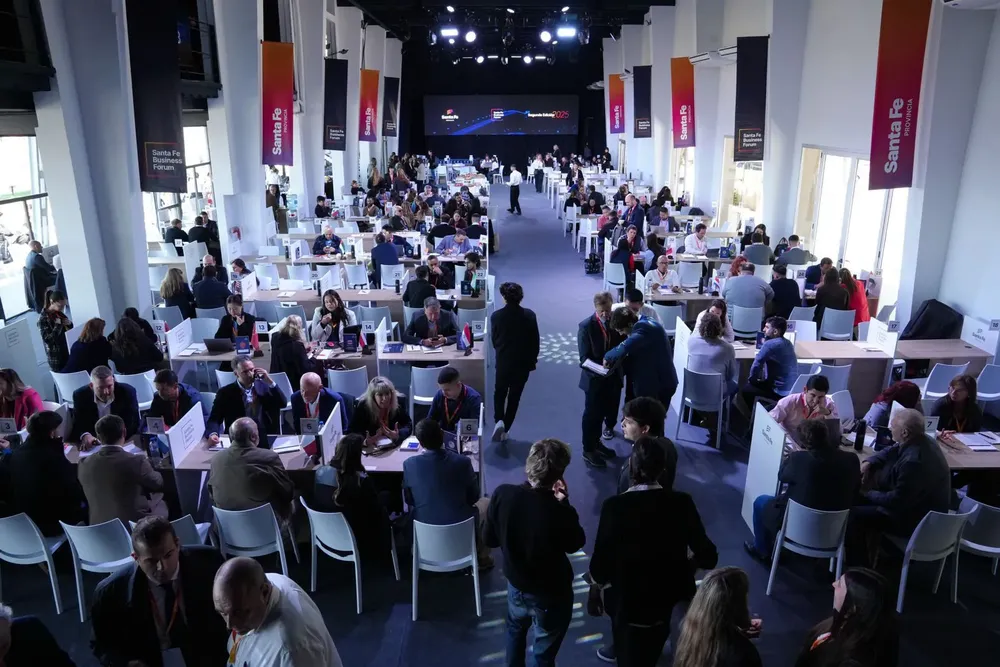 24c76f1c-8b90-414f-9d21-3438d3ad7908